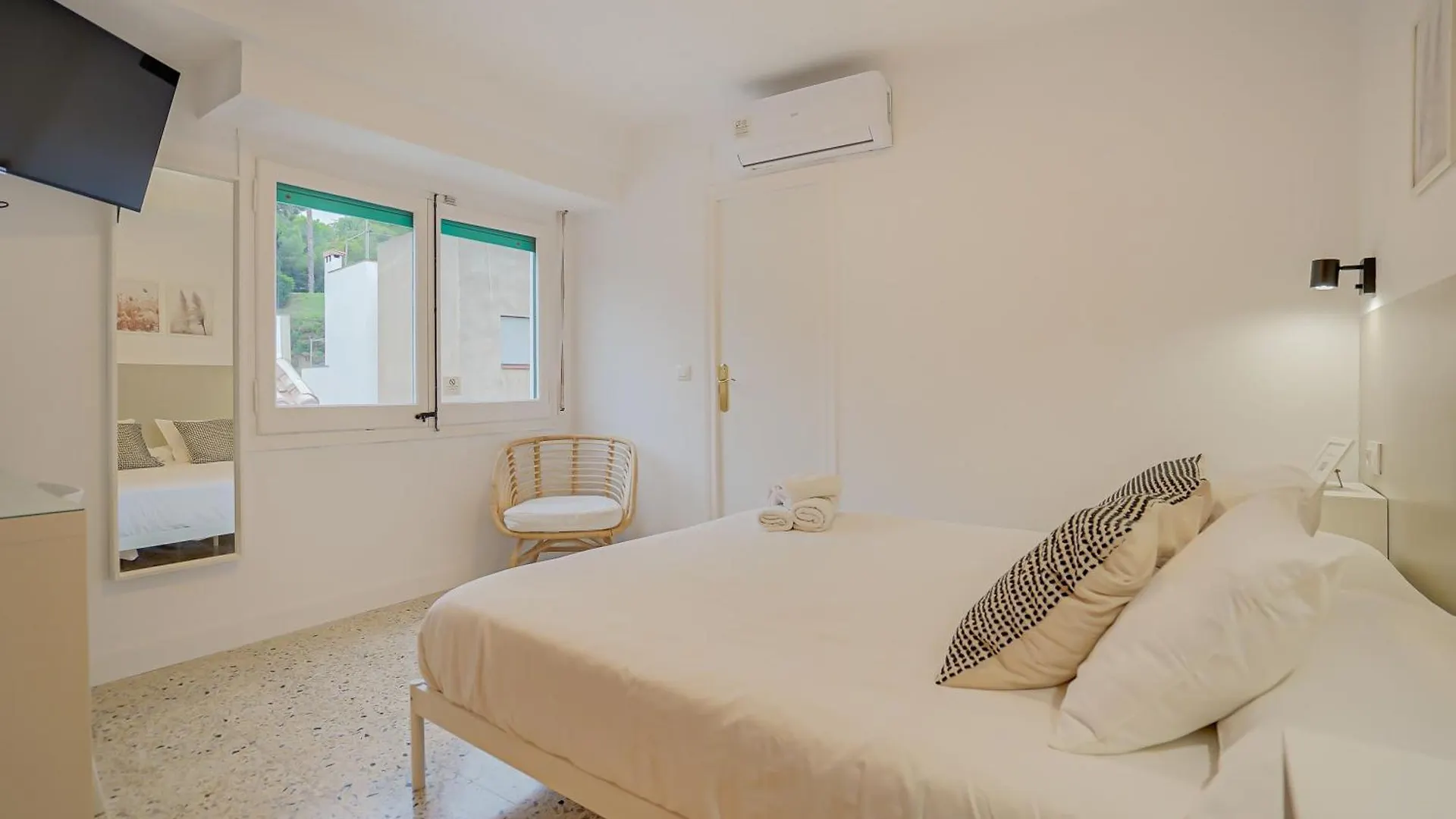 Hostal Y Apartamento Moli De Mar Lloret de Mar