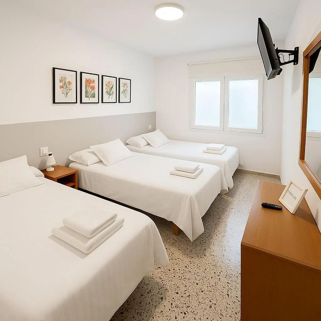 HOSTAL-PENSIÓN Y APARTAMENTO el MOLI Lloret de Mar