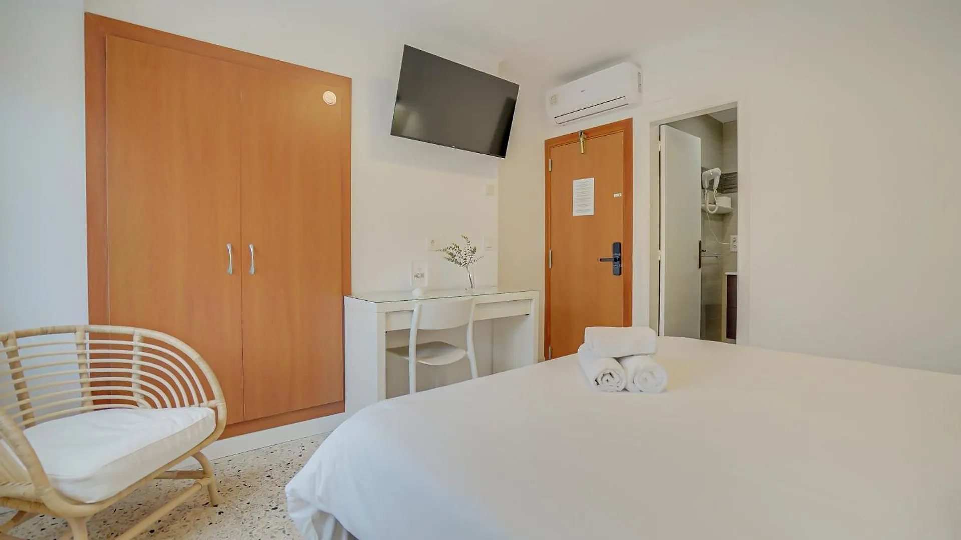 Guest house Hostal Apartamento Moli De Mar Lloret De Mar